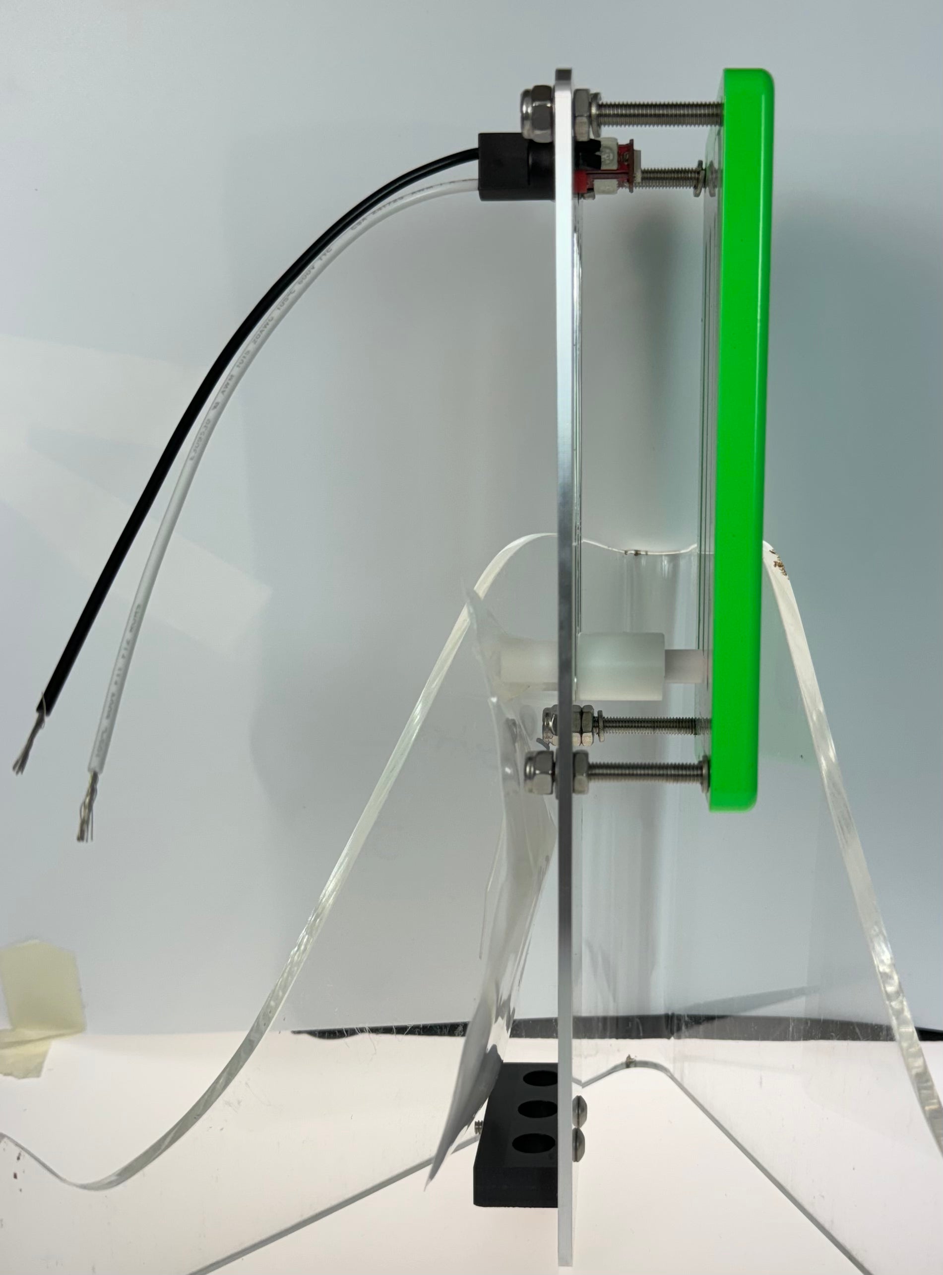 GAFFRIG PART #200 MECHANICAL INDICATOR, 1 DRIVE, MERCURY-CARD - WHITE DIAL LIME GREEN